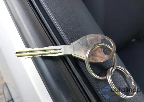 2015 Nissan Versa 1.6 S+ z USA, uszkodzony, nr VIN 3N1CN7AP6FL915601